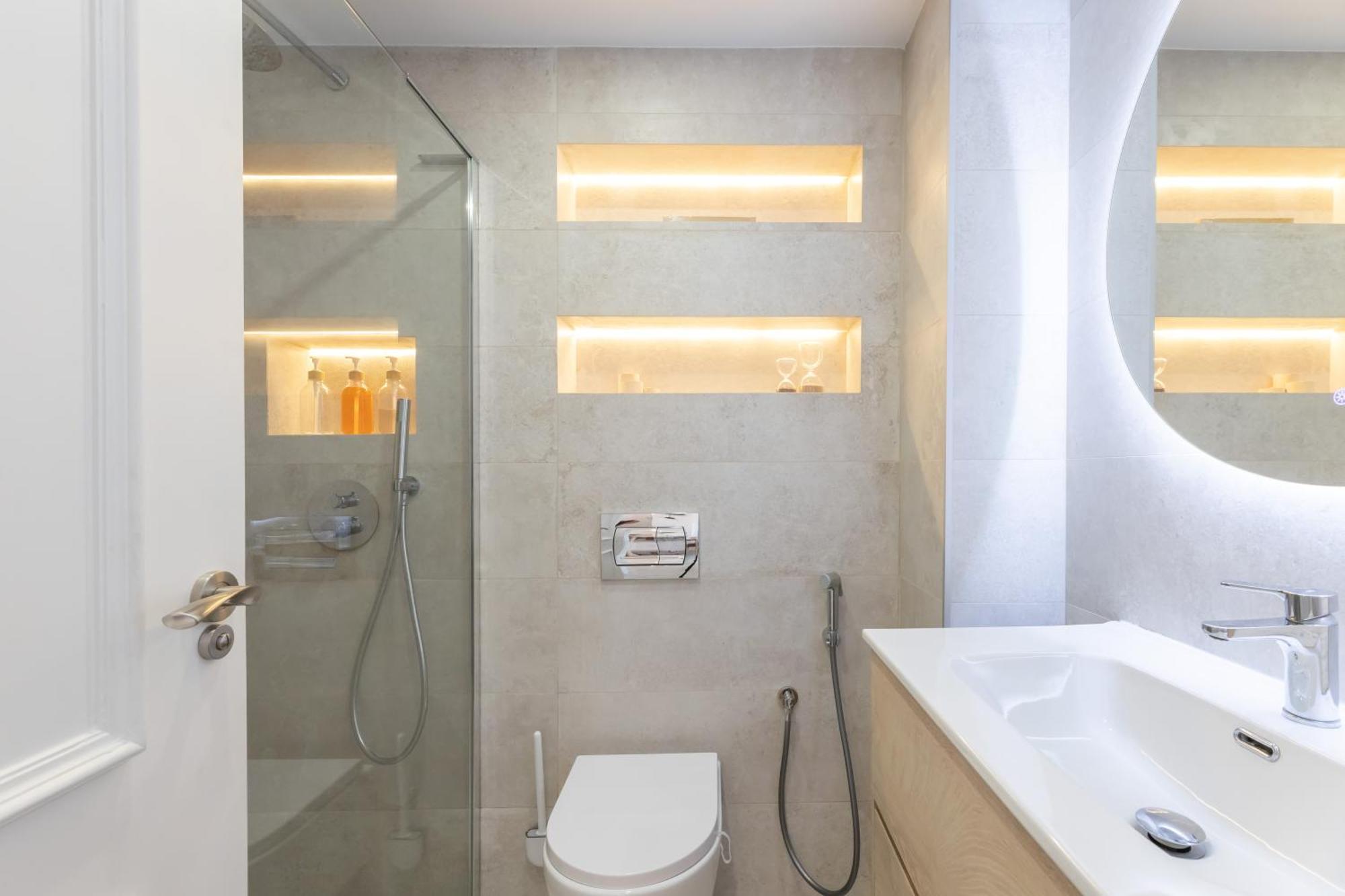 Beautiful 2-bedroom Flat - Pool And Paddle Court * Málaga