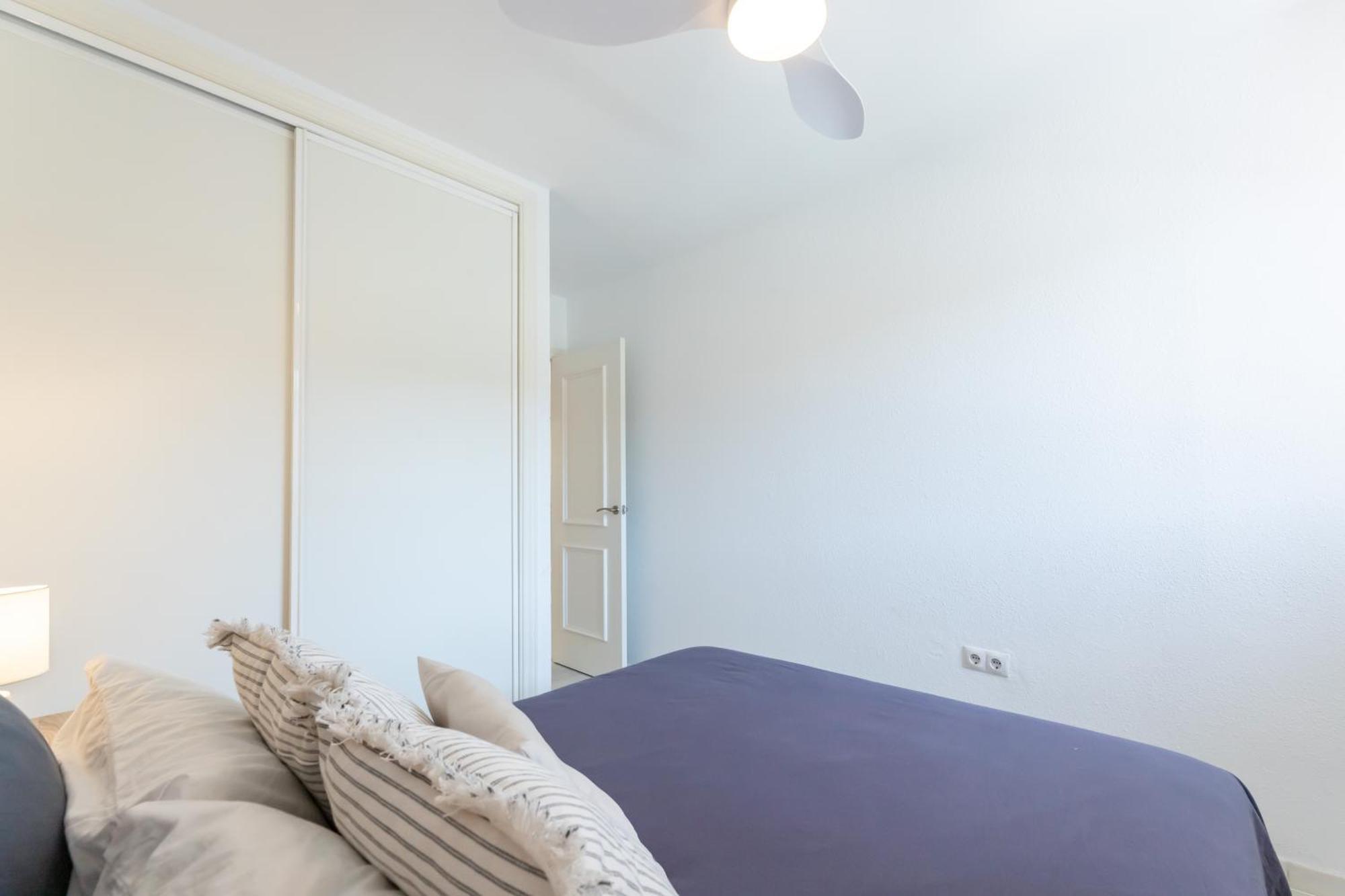 Beautiful 2-bedroom Flat - Pool And Paddle Court Apartamento Málaga